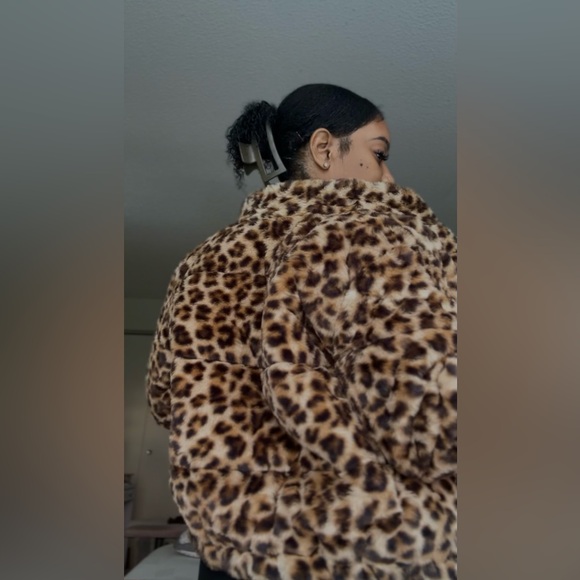 Leopard faux fur jacket - Picture 2 of 10